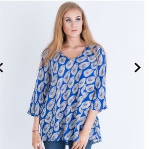 Masai Blue Kata Leaf Print V-neck‎ Blouse Size Small